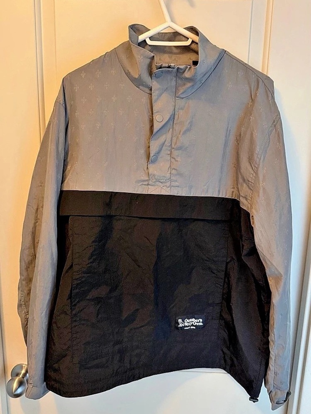 October's Very Own Color Block Pullover Jacket in Gray & Black